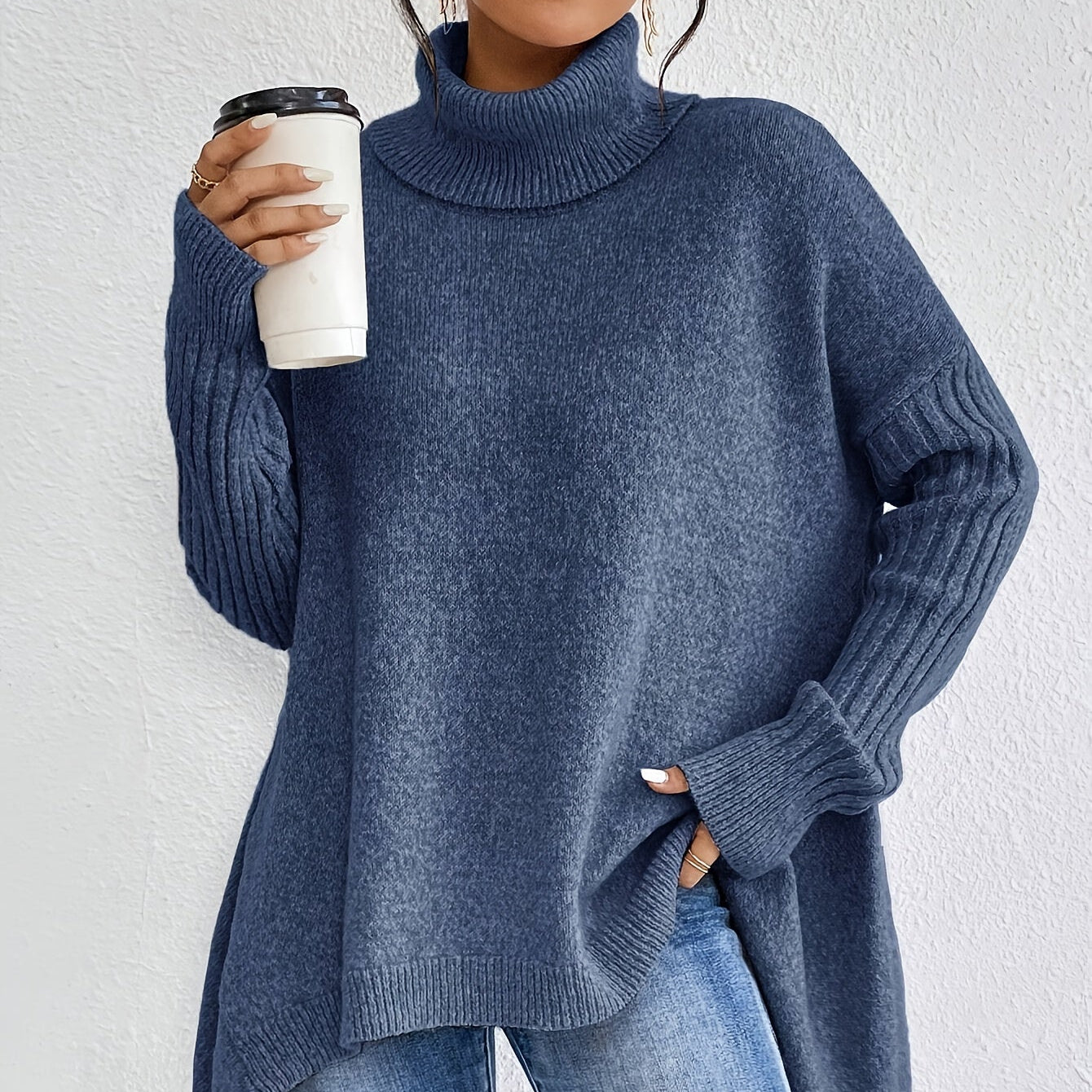 SOPHIE | OVERSIZED TURTLENECK SWEATER